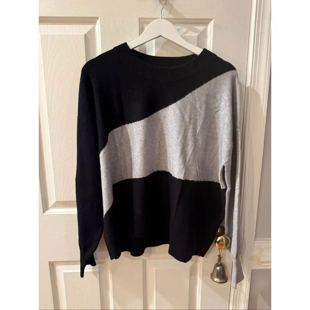 Halogen Asymmetrical Gray & White Stripe Sweater sz XXL NWT